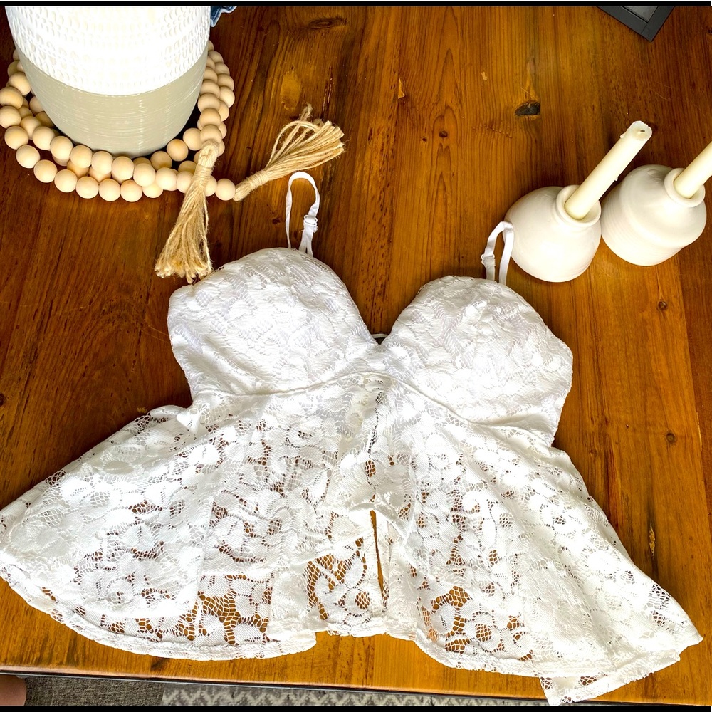 Showpo Lacey Padded Crop Top